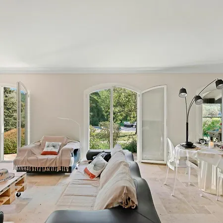 Provencal With Pool In Collobrieres Conty