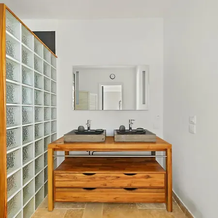 Villa Provencale Avec Piscine A Collobrieres Conty