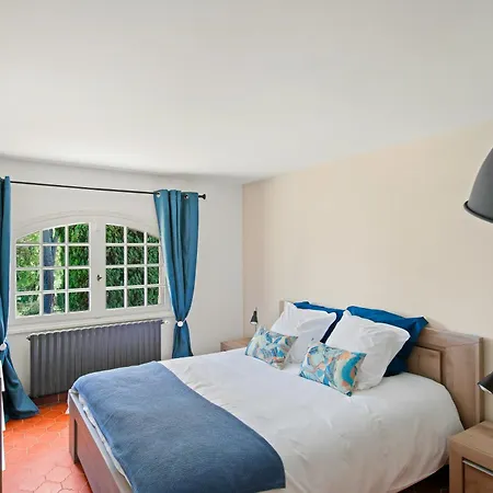 Villa Provencale Avec Piscine A Collobrieres Holiday home *