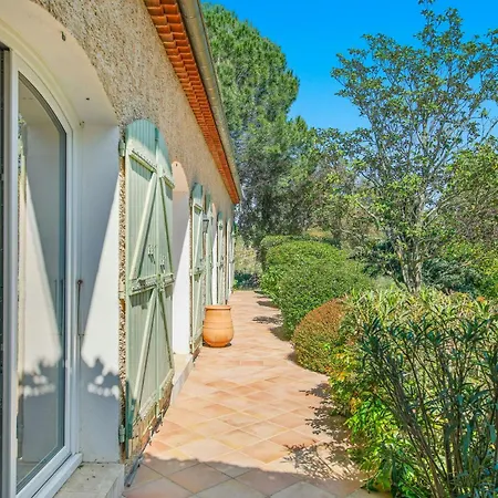 Nyaraló Provencal With Pool In Collobrieres *