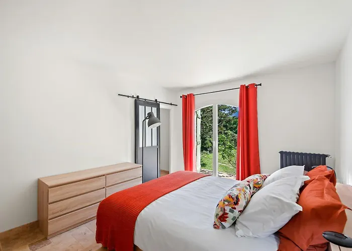 Provencal With Pool In Collobrieres Holiday home