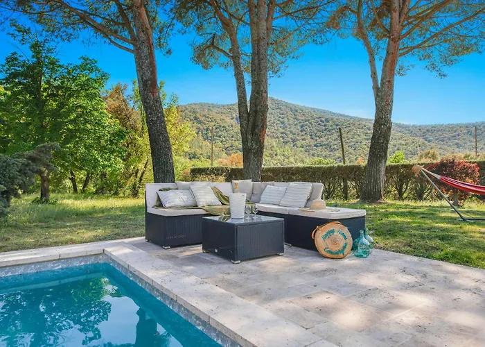 Provencal With Pool In Collobrieres * Conty